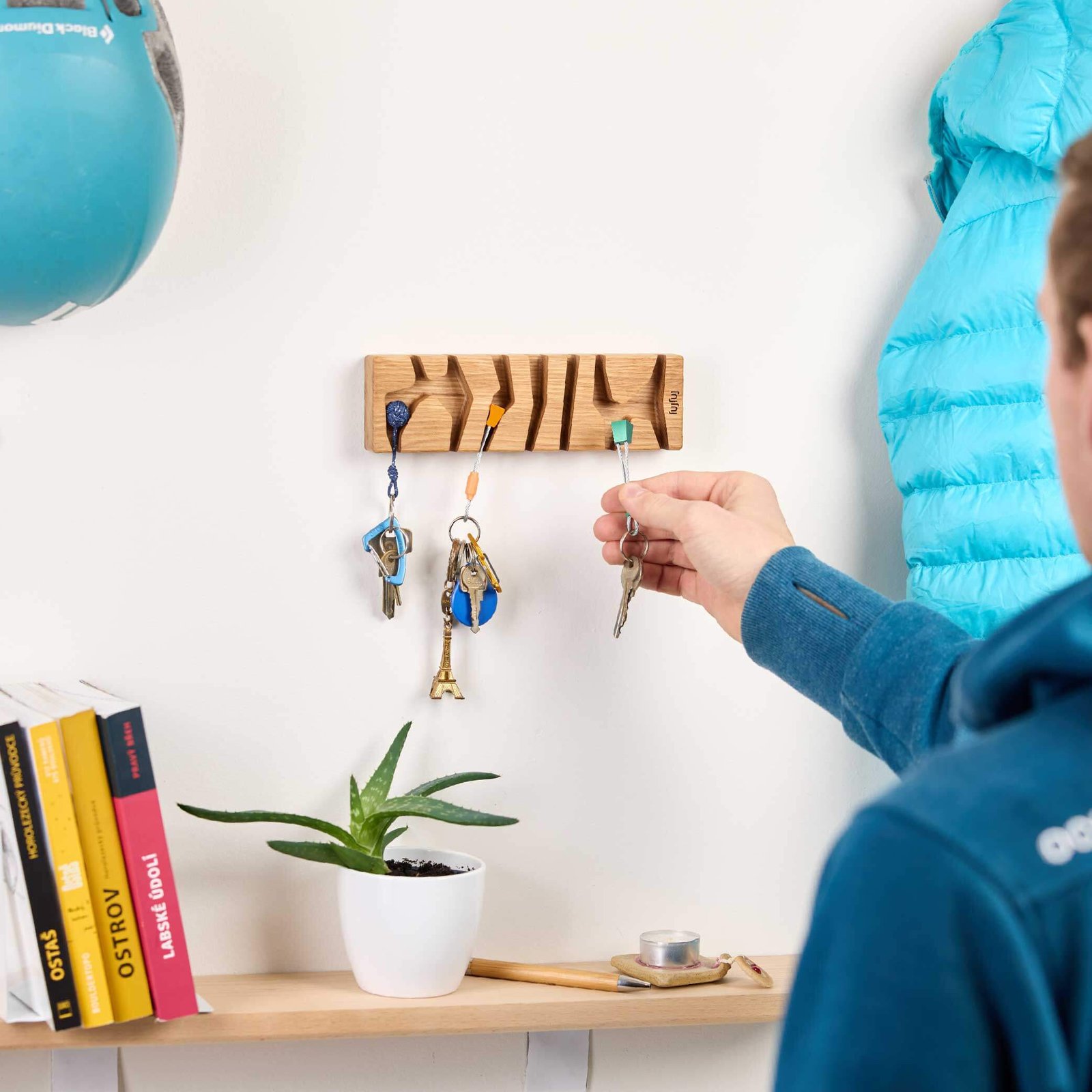 Classic 2 - Oak Wood Key Holder