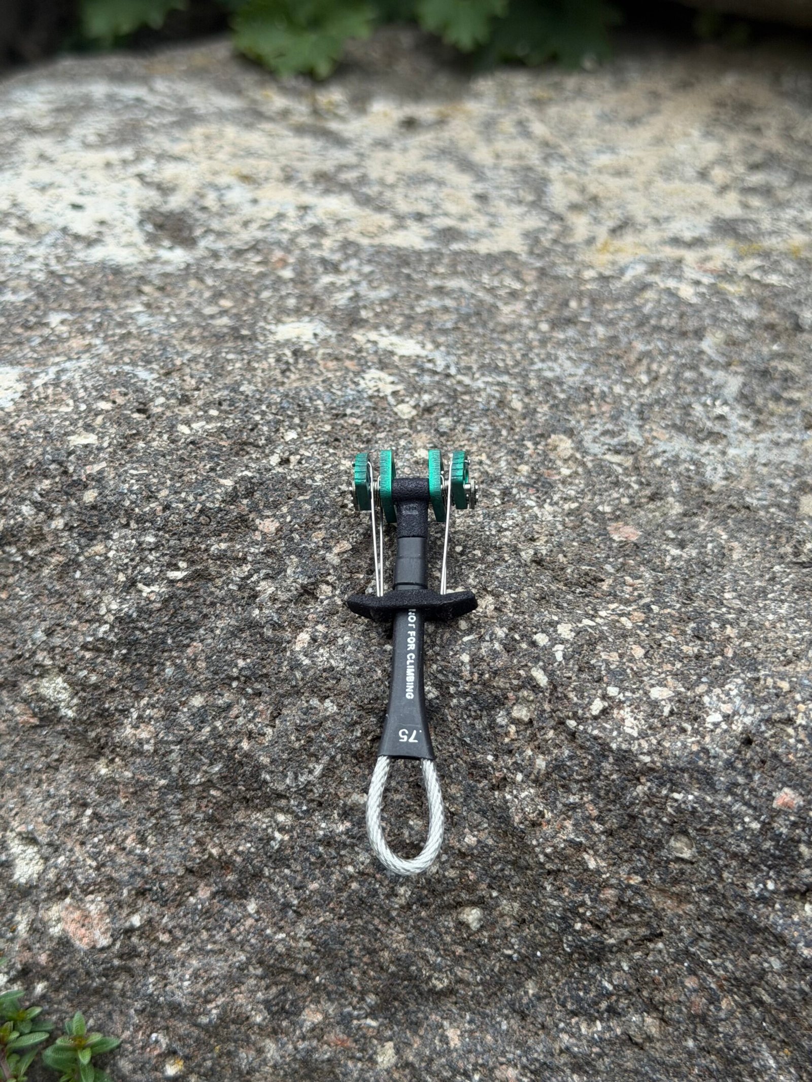 Fujfuj .75 green cam keychain